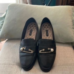Nine West black loafers size 10  hardly worn